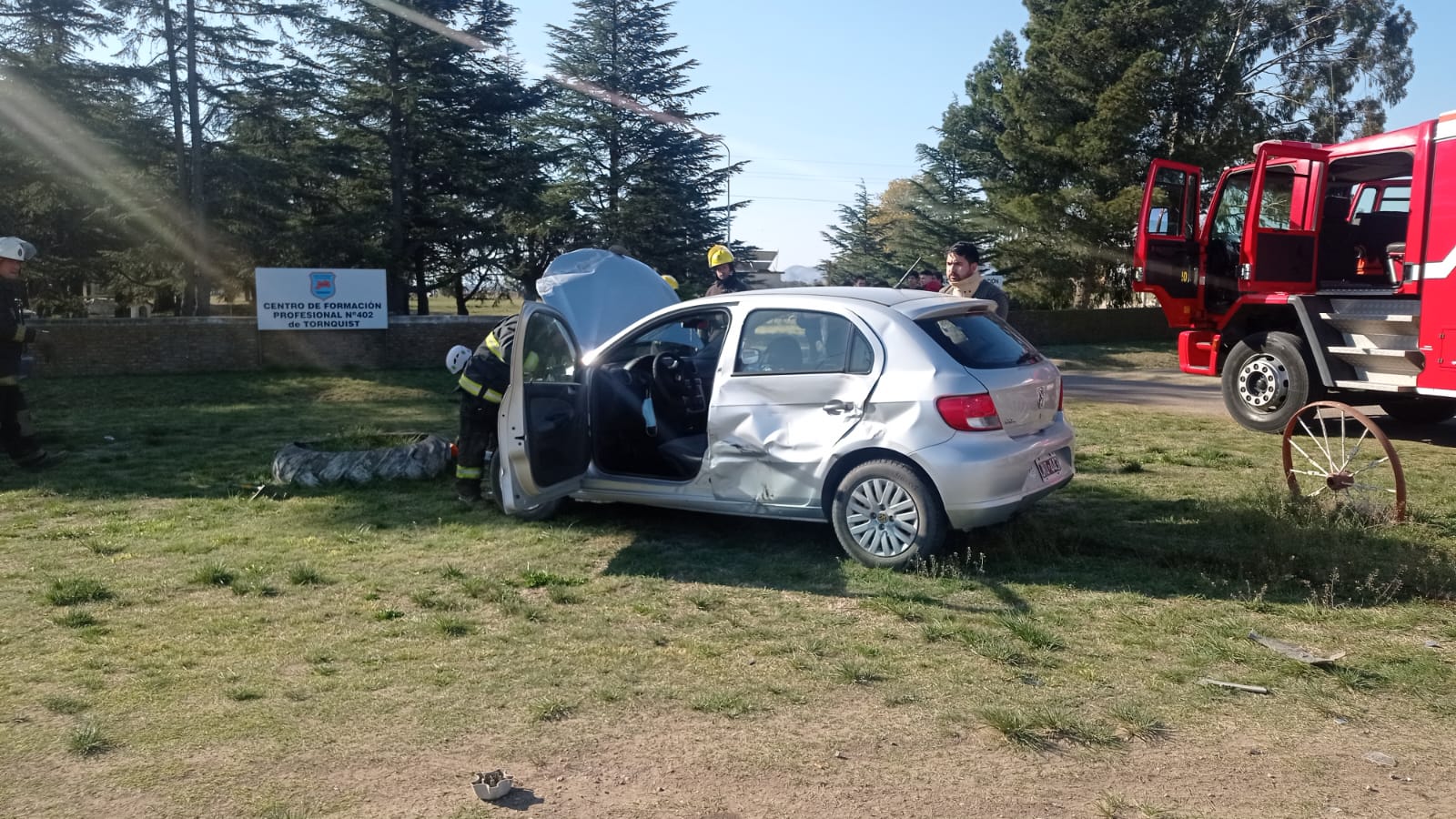 Fuerte choque en el cruce de la Ruta 76 con el acceso a Tornquist