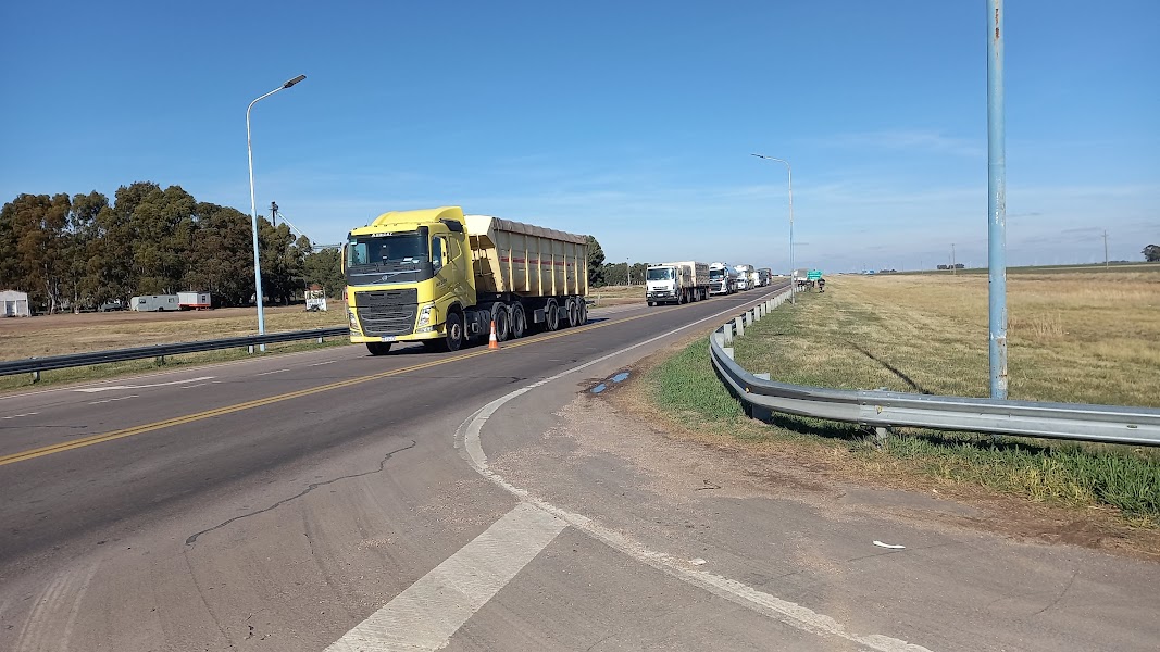 Restricciones de camiones por el feriado en autopistas y rutas nacionales