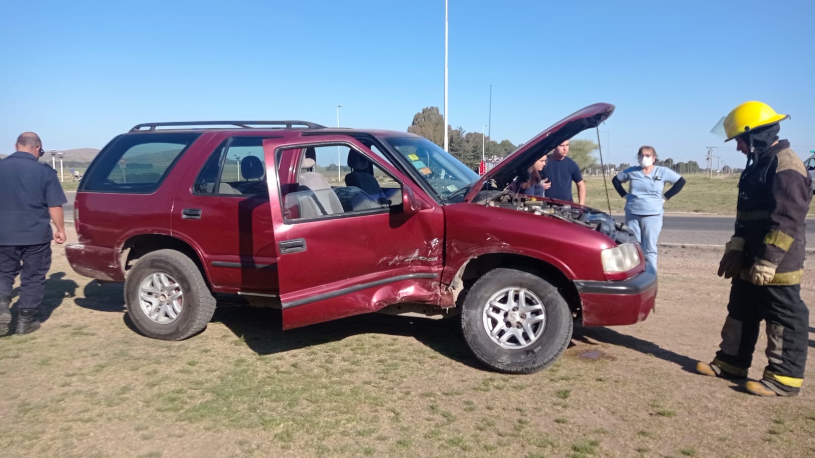 Fuerte choque en el cruce de la Ruta 76 con el acceso a Tornquist